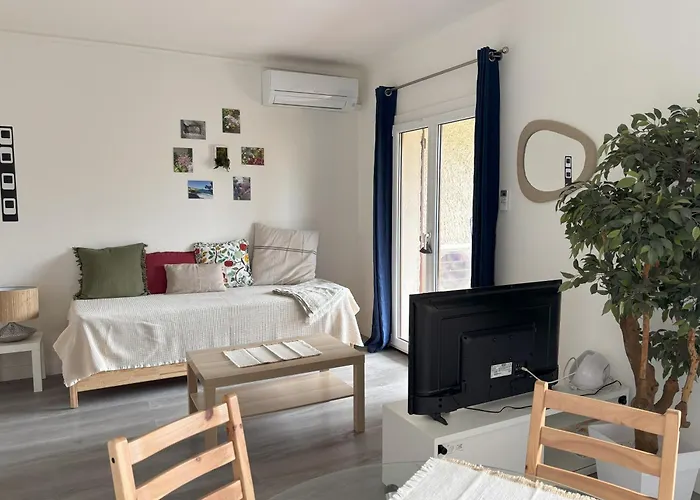 L'impasse Azuree * ليه ليكيه